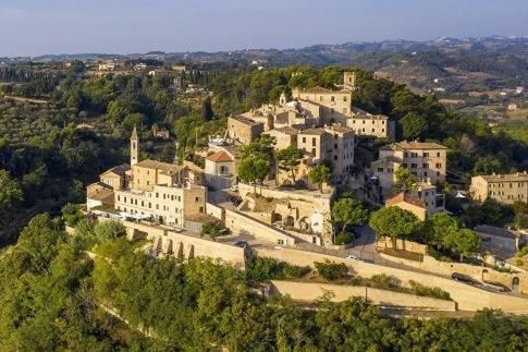 Castello - Solo Pernotto Hotel Cupra Marittima Eksteriør billede