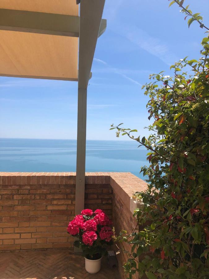 Castello - Solo Pernotto Hotel Cupra Marittima Eksteriør billede