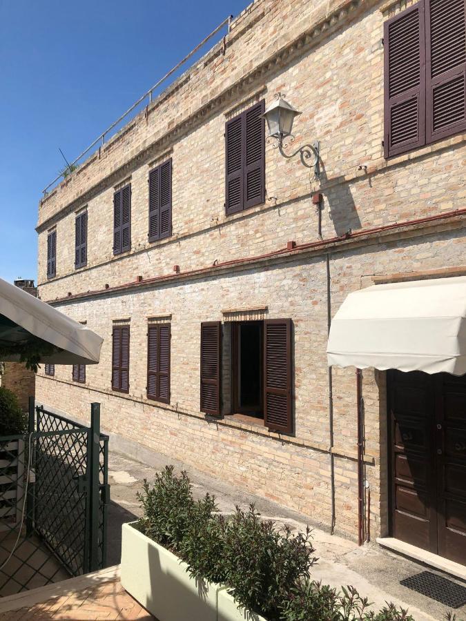Castello - Solo Pernotto Hotel Cupra Marittima Eksteriør billede
